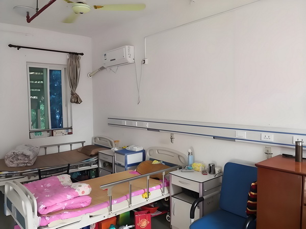 深圳市户籍迁入政策_演硬汉成名却情路坎坷，8年不敢谈恋爱，遇小10岁的她成宠妻狂魔 演硬汉成名不会但用户并较真