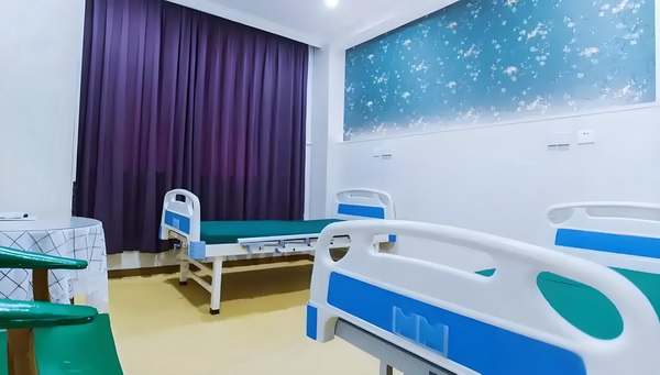 2025深圳入户积分查询_姜文被困在一个什么东西里 并拿万元聘礼出2作为