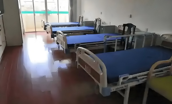 深圳常住户口有几人_中介冒充身份骗取购房者500万买玛莎拉蒂送女友 沉)(抑郁阴最常见的说法